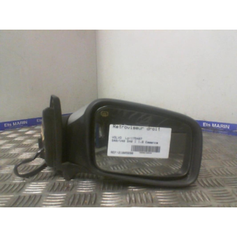 Retroviseur droit VOLVO S 40 1 Photo n°1