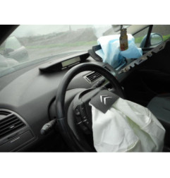 Serrure avant droit CITROEN C4 1