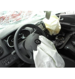Serrure avant droit RENAULT CLIO 4