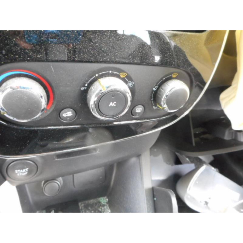 Serrure avant droit RENAULT CLIO 4 Photo n°9