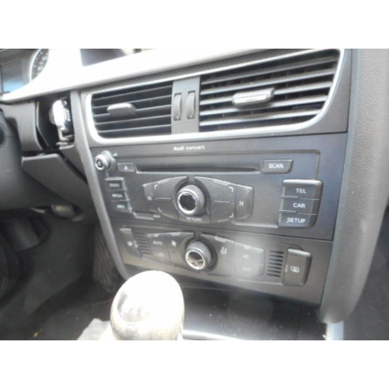 Poignee porte avant droit AUDI A4 3 Photo n°10