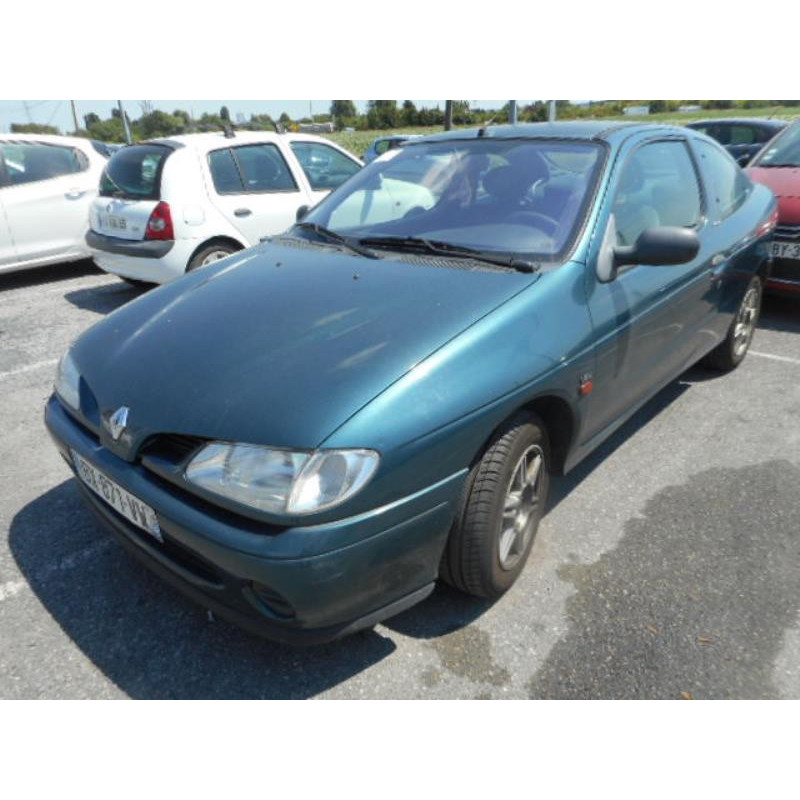 Malle/Hayon arriere RENAULT MEGANE 1 Photo n°4