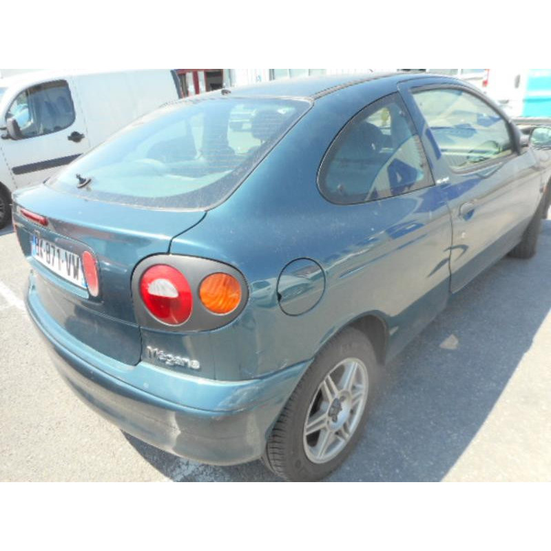 Malle/Hayon arriere RENAULT MEGANE 1 Photo n°6