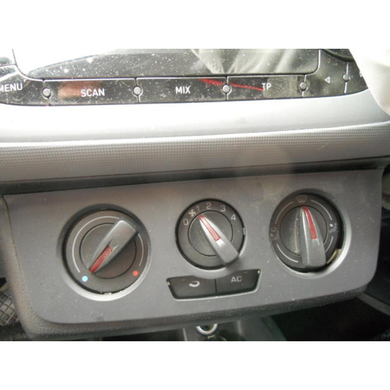 Retroviseur droit SEAT IBIZA 4 Photo n°12