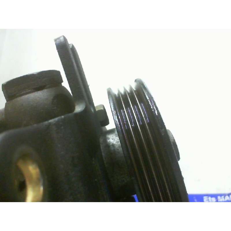 Pompe de direction NISSAN MICRA 2 Photo n°3