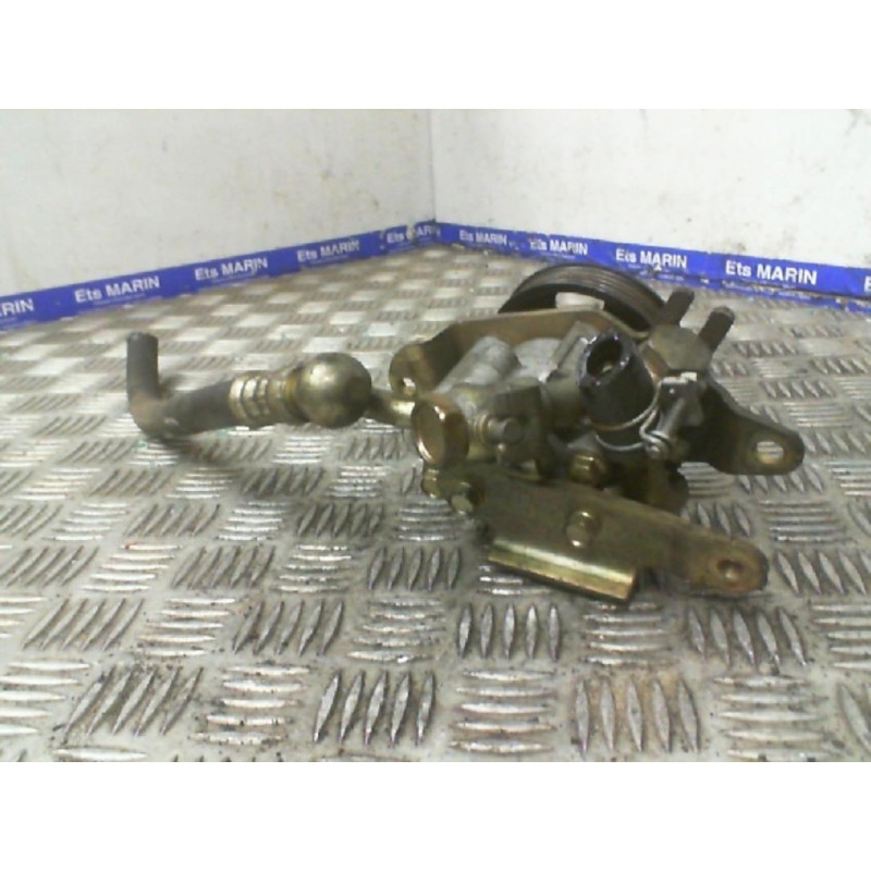 Pompe de direction NISSAN MICRA 2 Photo n°4