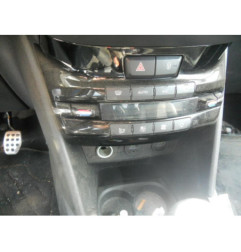 Poignee interieur avant gauche PEUGEOT 208 1