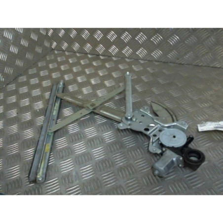 Leve vitre electrique avant droit SUZUKI SWIFT 3 Photo n°1
