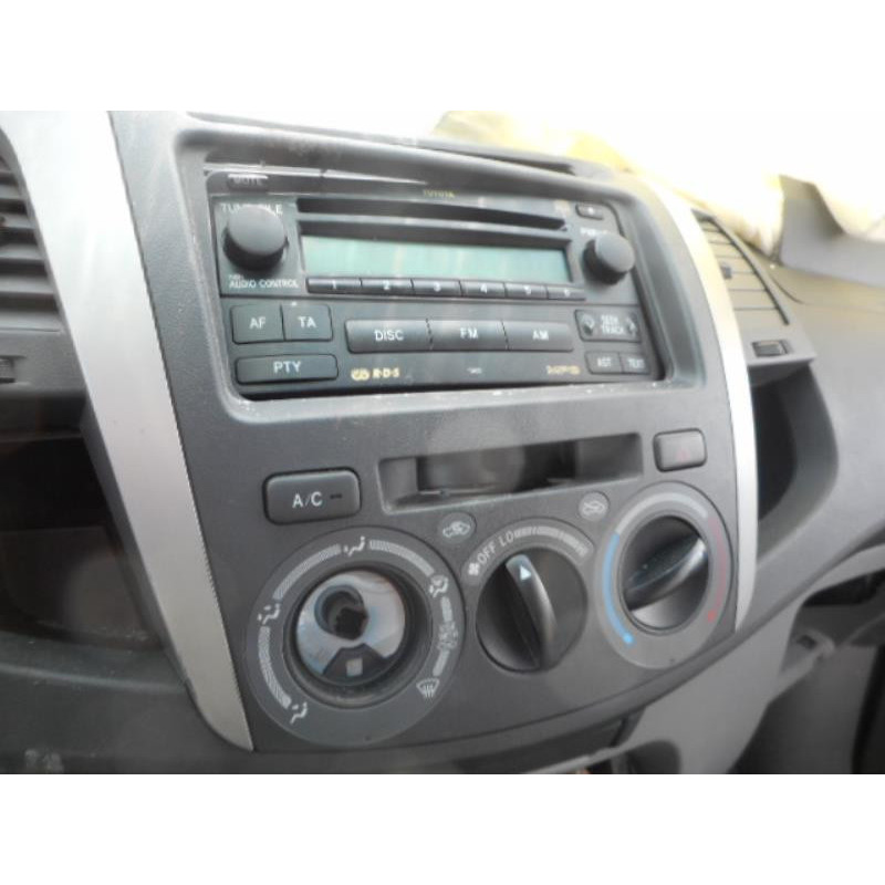 Poignee interieur avant gauche TOYOTA HILUX 4 Photo n°9