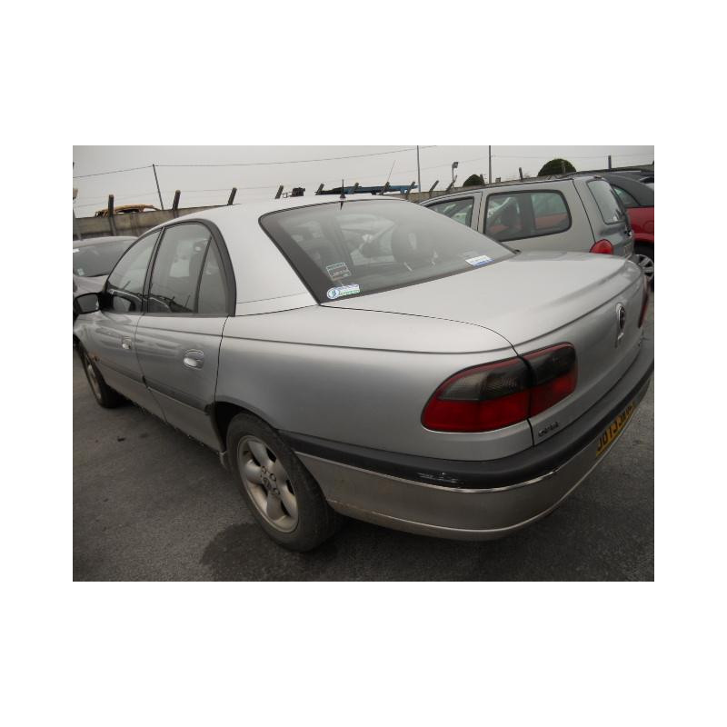 Pompe de direction OPEL OMEGA B Photo n°7