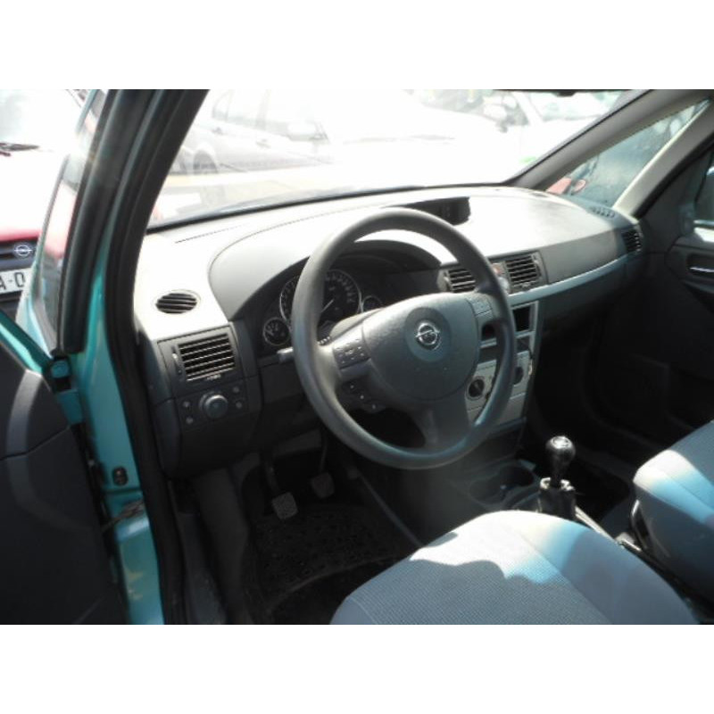 Feu factice arriere droit OPEL MERIVA A Photo n°8