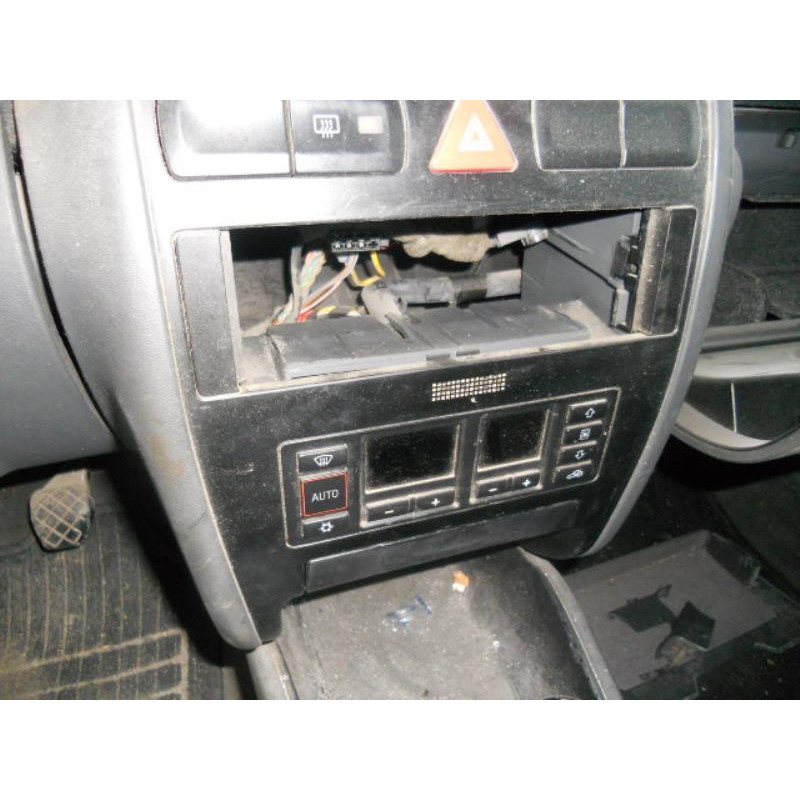 Retroviseur gauche AUDI A3 1 Photo n°9