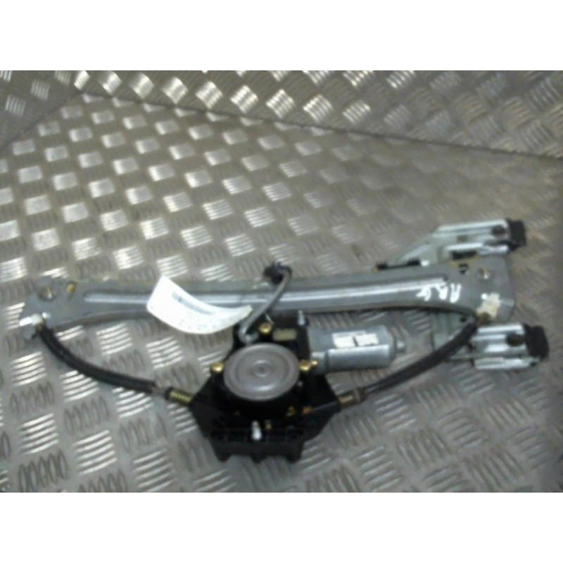 Leve vitre electrique arriere gauche CHRYSLER PT CRUISER Photo n°1