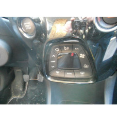 Bouton de coffre PEUGEOT 108
