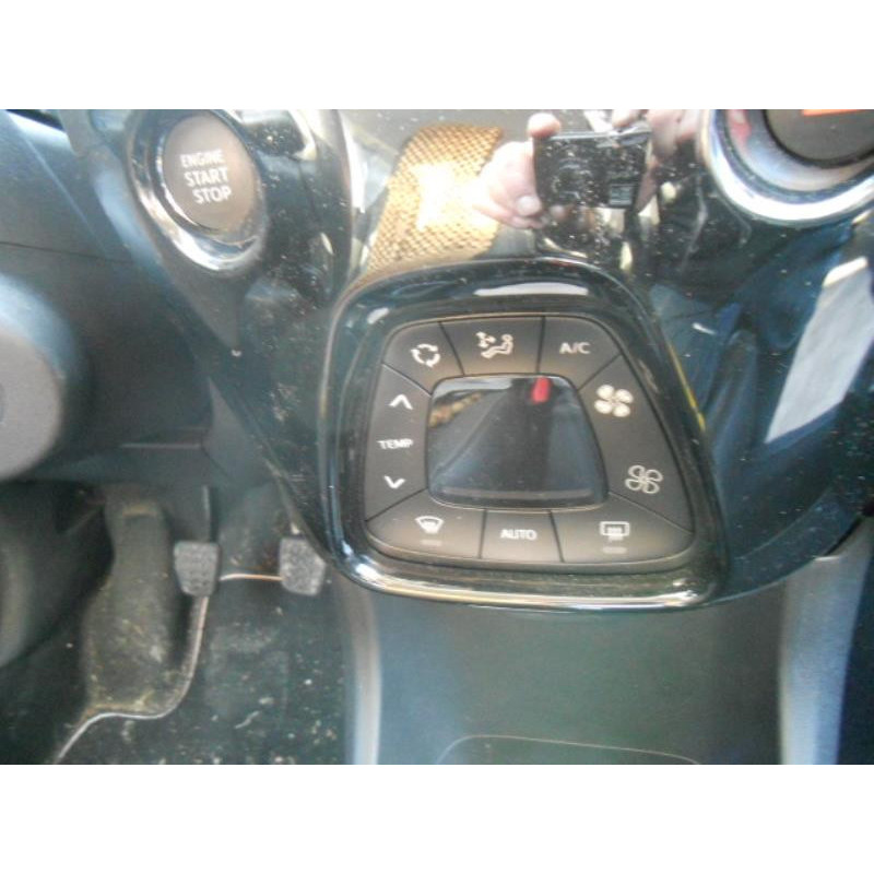 Bouton de demarrage PEUGEOT 108 Photo n°13