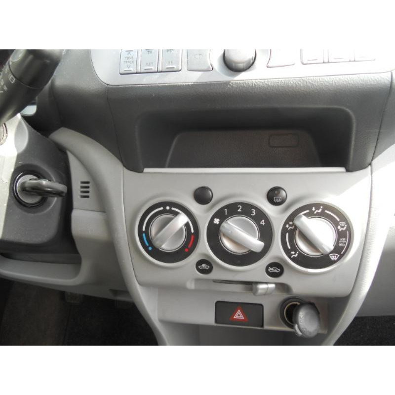 Leve vitre electrique avant droit SUZUKI ALTO 3 Photo n°8
