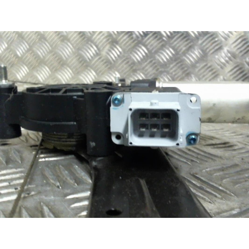Leve vitre electrique avant droit FIAT BRAVO 2 Photo n°1