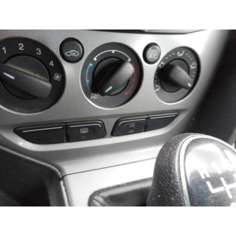 Demarreur FORD FOCUS 3 Photo n°8