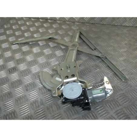 Leve vitre electrique avant gauche SUZUKI ALTO 3 Photo n°1