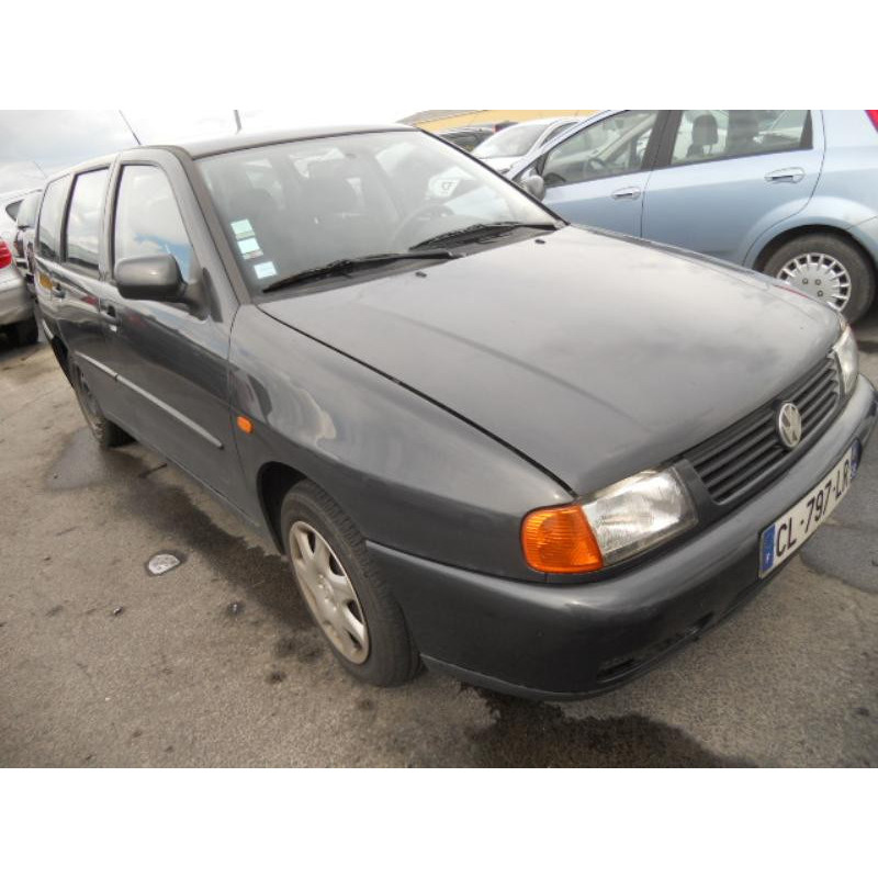 Pare choc arriere VOLKSWAGEN POLO 3 Photo n°3