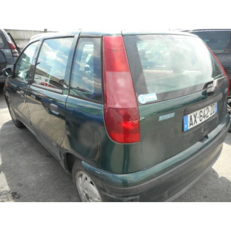 Optique avant secondaire gauche (feux)(clignotant) FIAT PUNTO 1 Photo n°7