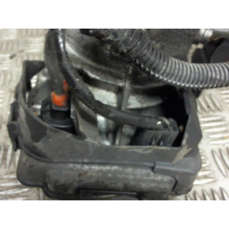 Pompe de direction CITROEN C4 GRAND PICASSO 1 Photo n°2