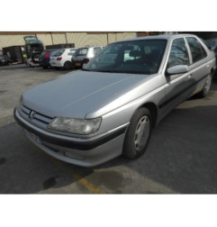 Fermeture de capot PEUGEOT 605