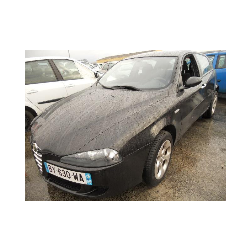 Malle/Hayon arriere ALFA ROMEO 147 Photo n°2