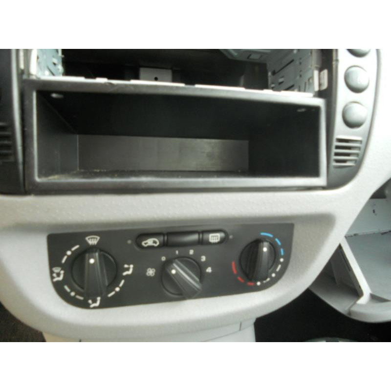 Poignee interieur avant gauche CITROEN C3 1 Photo n°9