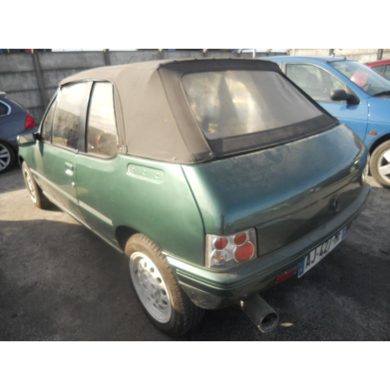 Retroviseur droit PEUGEOT 205 Photo n°7