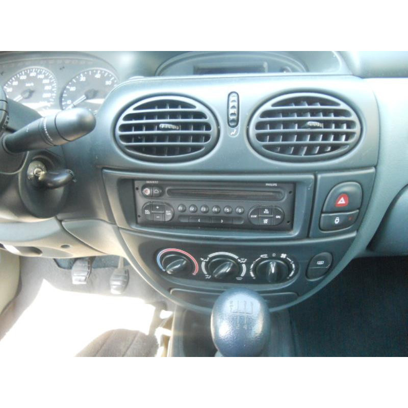 Feu arriere secondaire gauche (feux) RENAULT MEGANE 1 Photo n°9