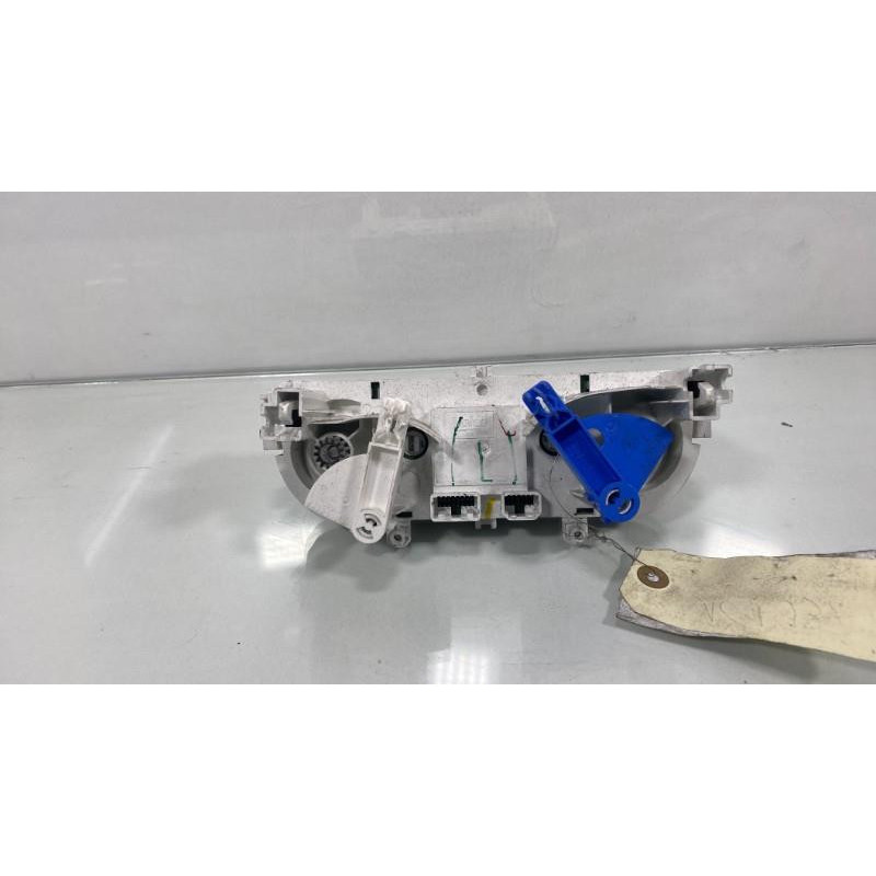 Commande chauffage RENAULT CLIO 4 Photo n°2