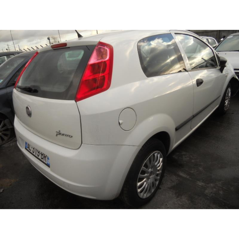 Porte avant droit FIAT GRANDE PUNTO Photo n°7