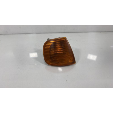 Optique avant secondaire droit (feux)(clignotant) VOLKSWAGEN POLO 3 Photo n°1