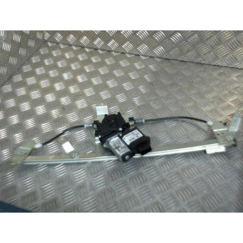 Leve vitre electrique avant gauche RENAULT SCENIC 2 Photo n°1