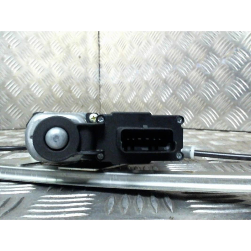 Leve vitre electrique avant gauche RENAULT SCENIC 2 Photo n°2
