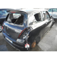Feu arriere stop central SUZUKI SWIFT 3
