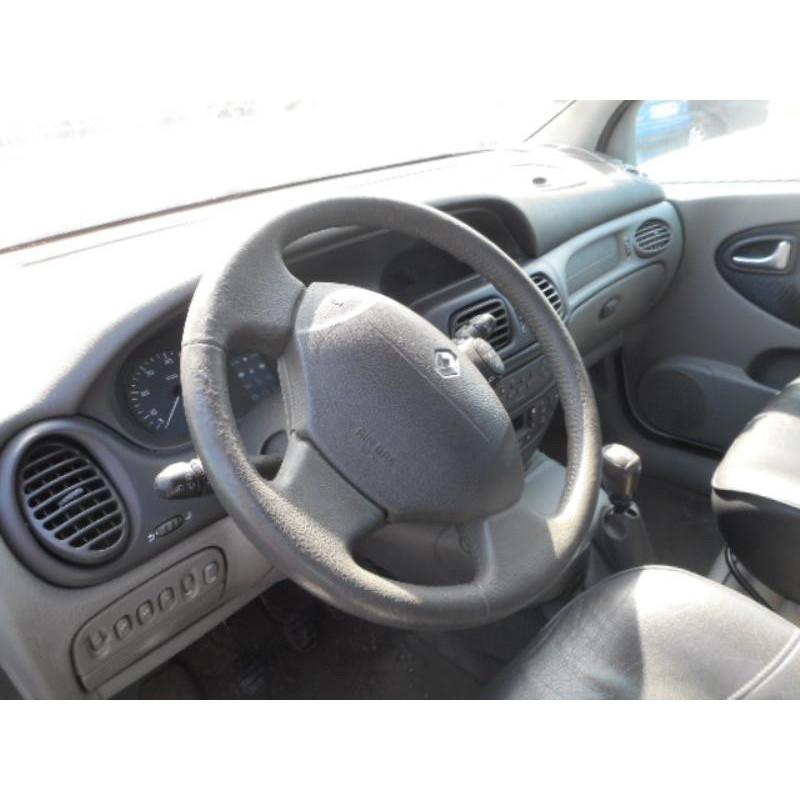 Bouton de coffre RENAULT SCENIC 1 Photo n°8