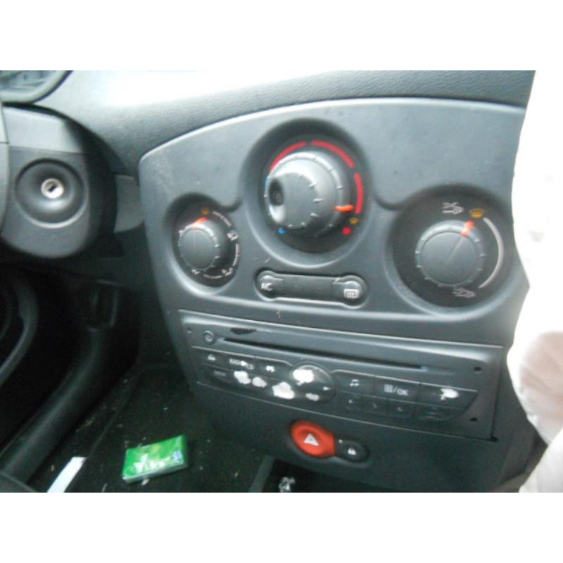 Bloc ABS (freins anti-blocage) RENAULT CLIO 3 Photo n°9
