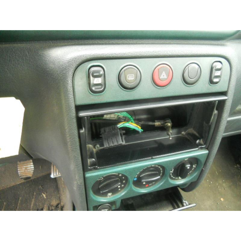 Interrupteur de leve vitre avant droit CITROEN BERLINGO 1 Photo n°9