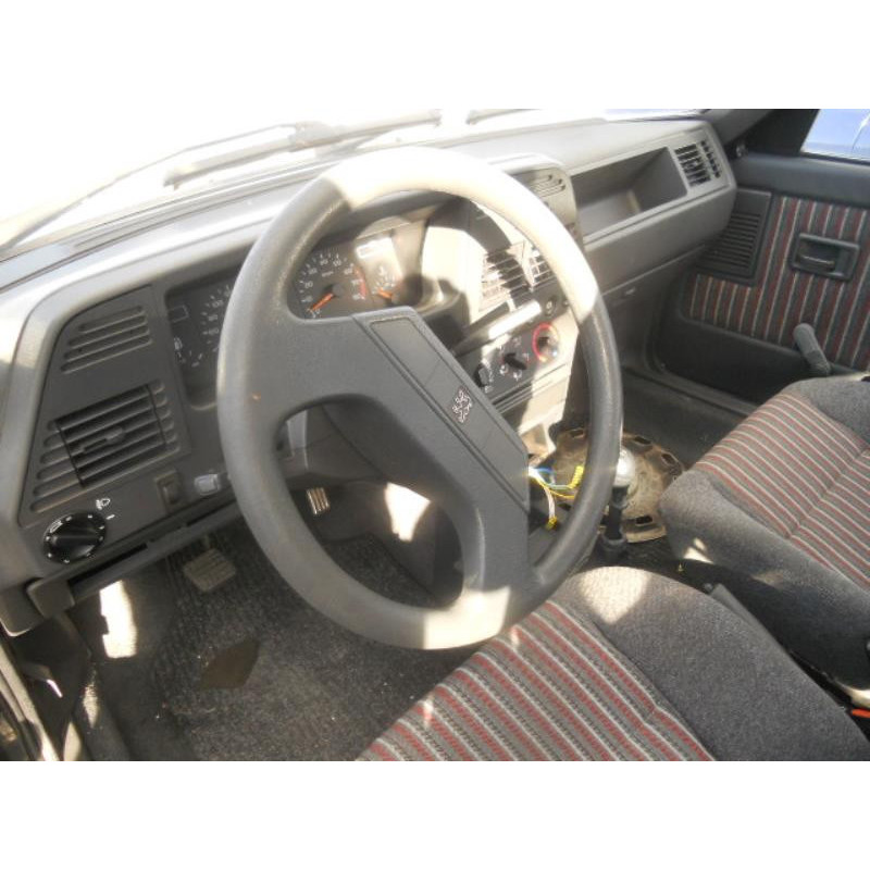 Porte avant droit PEUGEOT 309 Photo n°7