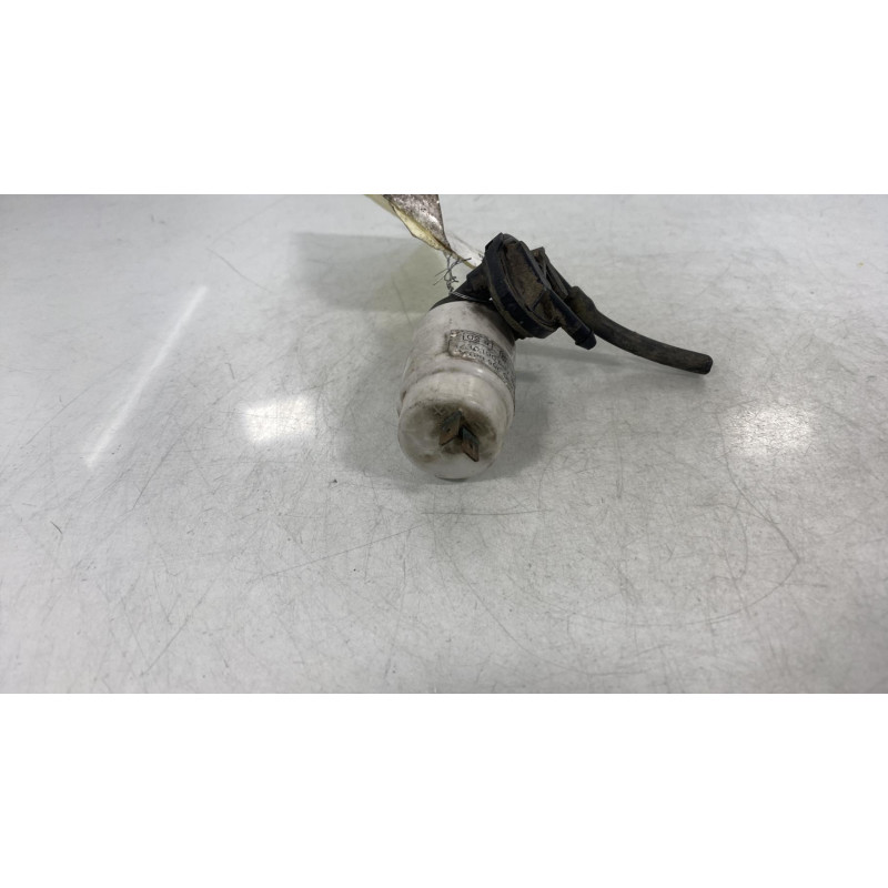 Pompe lave glace avant SKODA FELICIA Photo n°2