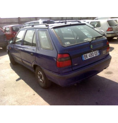 Pompe lave glace avant SKODA FELICIA