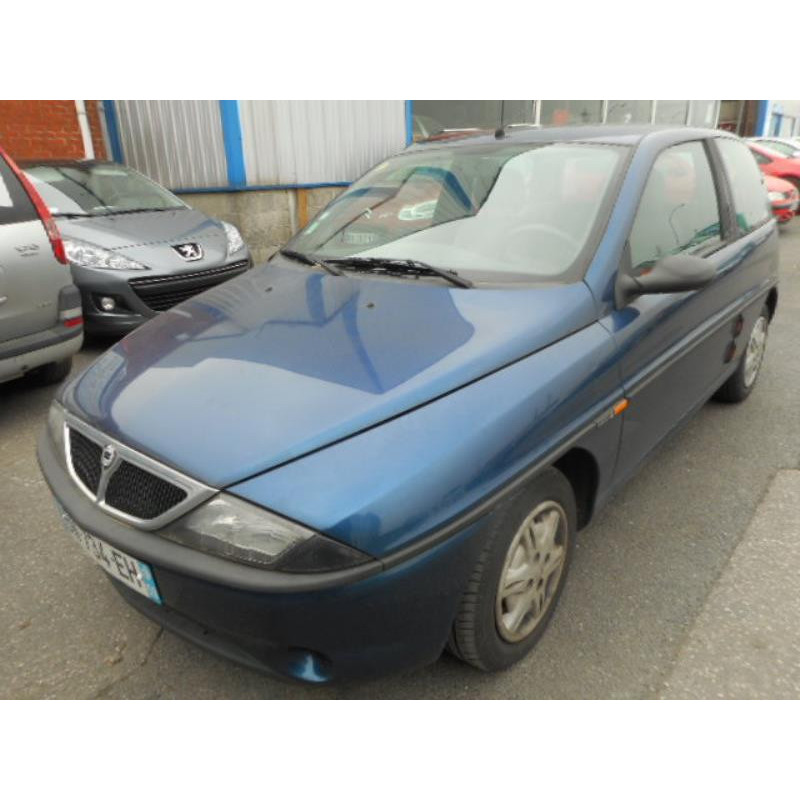 Calandre LANCIA YPSILON 3 Photo n°2