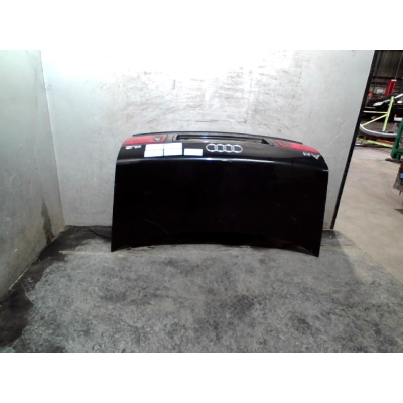 Malle/Hayon arriere AUDI A8 1 Photo n°1
