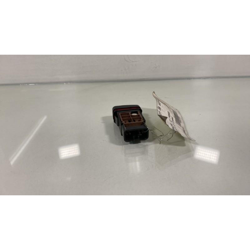 Bouton de warning MAZDA 626 4 Photo n°3