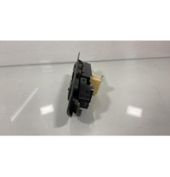 Interrupteur de leve vitre avant gauche MAZDA 626 4