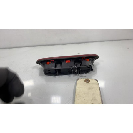 Feu arriere stop central RENAULT CLIO 1