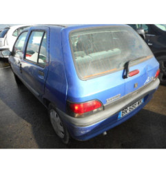 Feu arriere stop central RENAULT CLIO 1