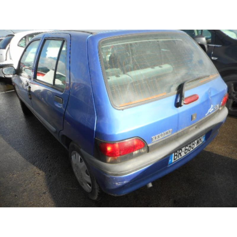 Feu arriere stop central RENAULT CLIO 1 Photo n°7